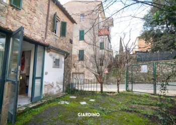 GIARDINO PRIVATO - Casa indipendente VIA ROMA
 
73, Roccastrada - foto 12