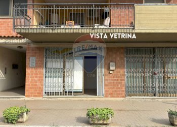 FACCIATA - Negozio VIA MARCONI
 
37, Gavorrano - foto 12