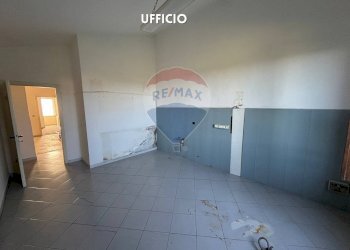 LABORATORIO - Negozio PIAZZA DANTE
 
6, Roccastrada - foto 3