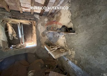 STANZA - Rustico LOCALITA' CINCIGLIANO
 
SNC, Roccastrada - foto 7