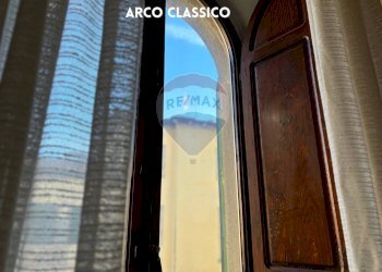 DETTAGLIO FINESTRA - Appartamento CORSO ROMA
 
23, Roccastrada - foto 17