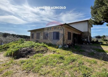 VISTA DALL\'ESTERNO - Casa indipendente LOCALITA' SAN ROCCO
 
SNC, Suvereto - foto 4