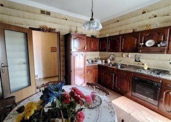 Foto 8 - Quadrilocale VIA MILANO
 
41, Floridia - foto 8