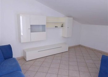 Foto 6 - Attico VIA SCIASCIA
 
17, Floridia - foto 6