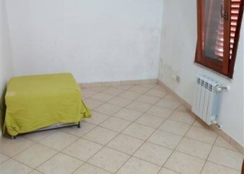 Foto 16 - Attico VIA SCIASCIA
 
17, Floridia - foto 16