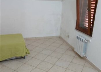 Foto 17 - Attico VIA SCIASCIA
 
17, Floridia - foto 17