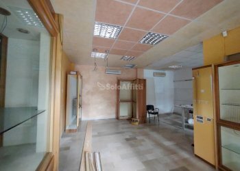 Foto 2 - Locale Commerciale Pesaro - foto 1