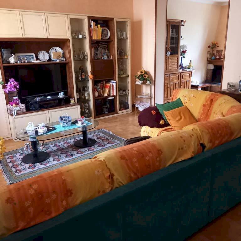 Foto 1 - Quadrilocale Strada Borgo Santa Lucia, Pesaro - foto 1