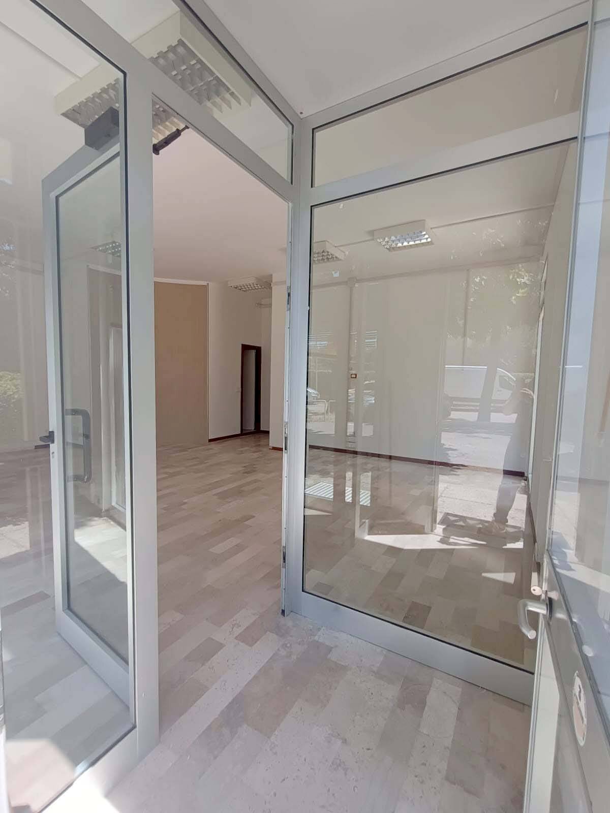 Foto 3 - Commercial Premises VIA t. AMIANI
 
33, Fano - photo 3