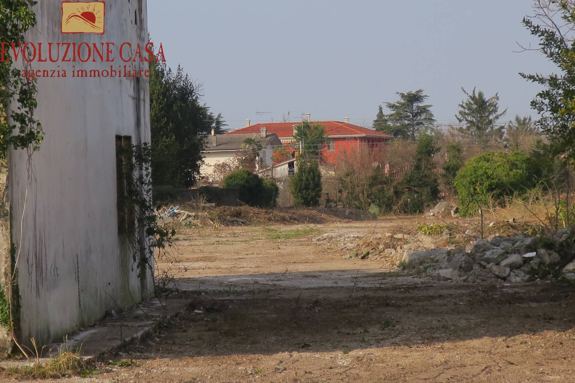 Foto 1 - Terreno edificabile dei mitraglieri, Ronchi dei Legionari - foto 1
