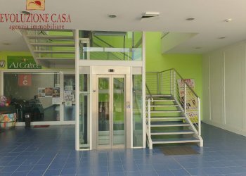 Foto 2 - Locale Commerciale udine
 
27, Gradisca d'Isonzo - foto 2