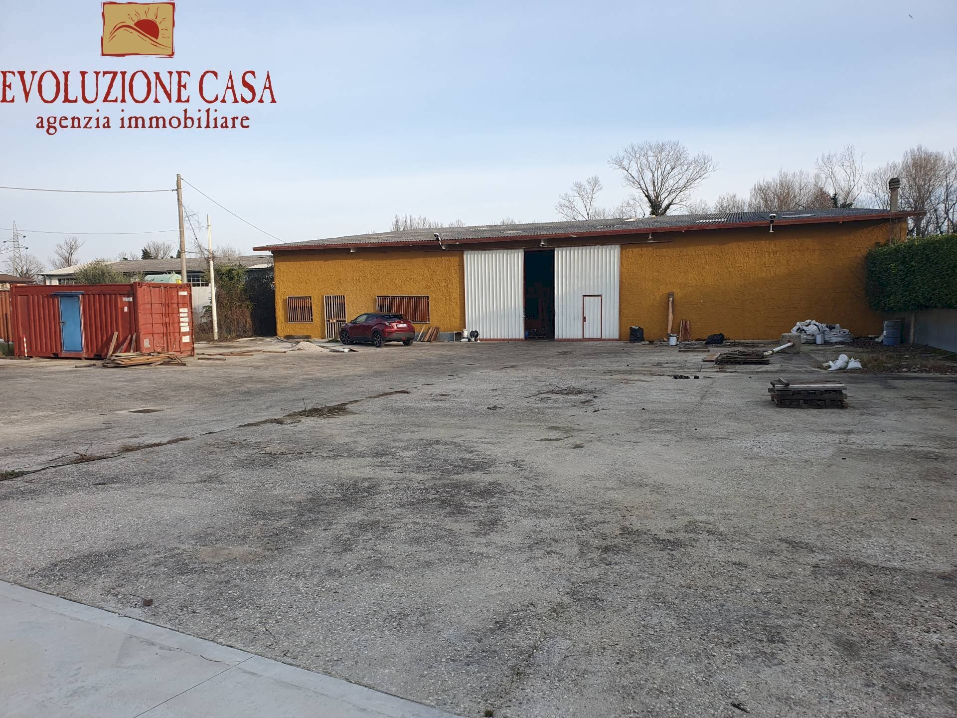 Foto 1 - Capannone via brancolo
 
9, Fiumicello Villa Vicentina - foto 1