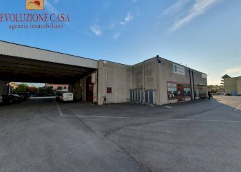 Foto 1 - Locale Commerciale grado, Monfalcone - foto 1
