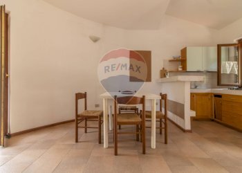 Sala da pranzo - Villa a Schiera Narbolia - foto 10