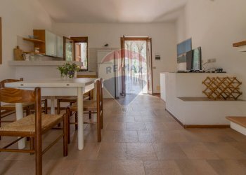 Sala da pranzo - Villa a Schiera Narbolia - foto 12