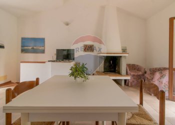 Sala da pranzo - Villa a Schiera Narbolia - foto 13