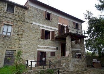 Foto 1 - Casa semi indipendente Loc. Pratucci
 
54, Talla - foto 1