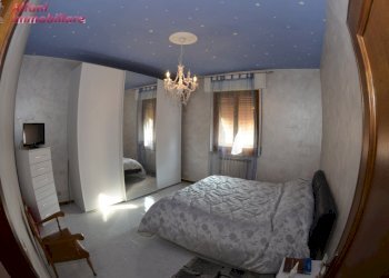 Foto 32 - Villa Via L. Einaudi
 
1, Talla - foto 31