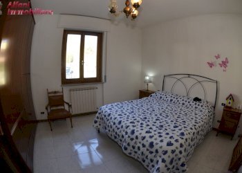 Foto 38 - Villa Via L. Einaudi
 
1, Talla - foto 37