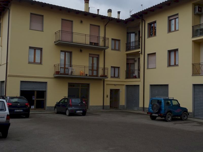 Foto 2 - Magazzino Via Bixio, Poppi - foto 2