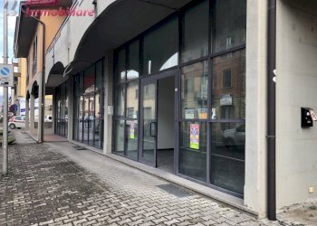 Foto 2 - Locale Commerciale Via U. Casentinese, Bibbiena - foto 2