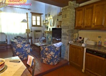 Foto 4 - Quadrilocale Piazza Paolo Uccello
 
22, Pratovecchio Stia - foto 4