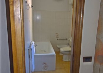 Foto 17 - Quadrilocale Piazza Paolo Uccello
 
22, Pratovecchio Stia - foto 17