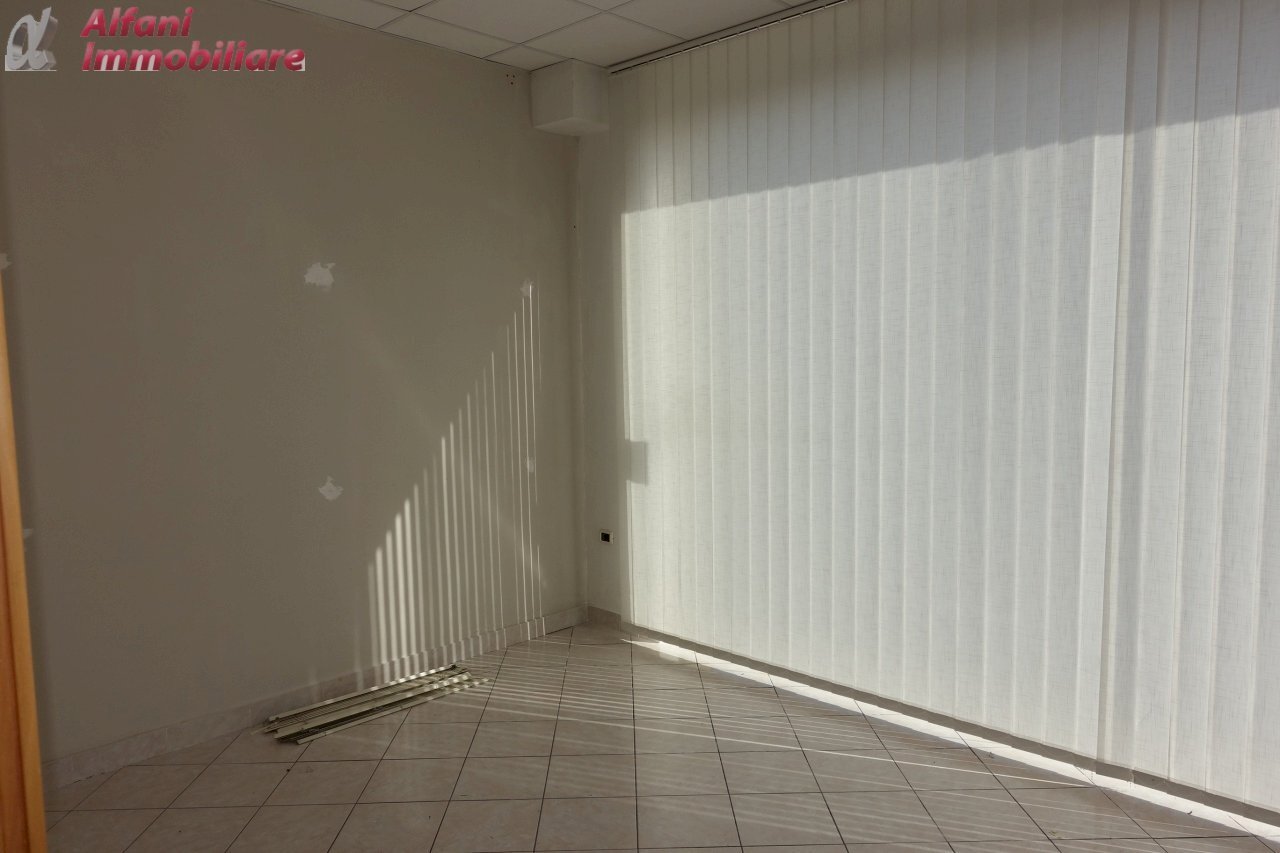 Foto 2 - Locale Commerciale LOC. PALAZZETTO, Bibbiena - foto 2