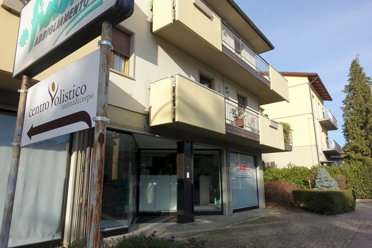 Foto 2 - Commercial Premises via dante alighieri, Pratovecchio Stia - photo 2