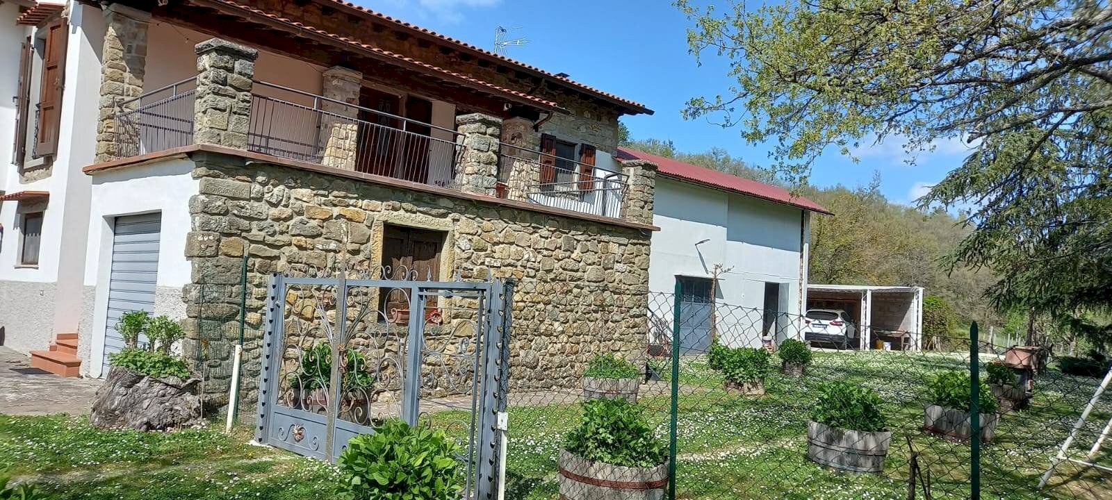 Foto 1 - Villa a Schiera LOC QUORLE
 
4, Poppi - foto 1