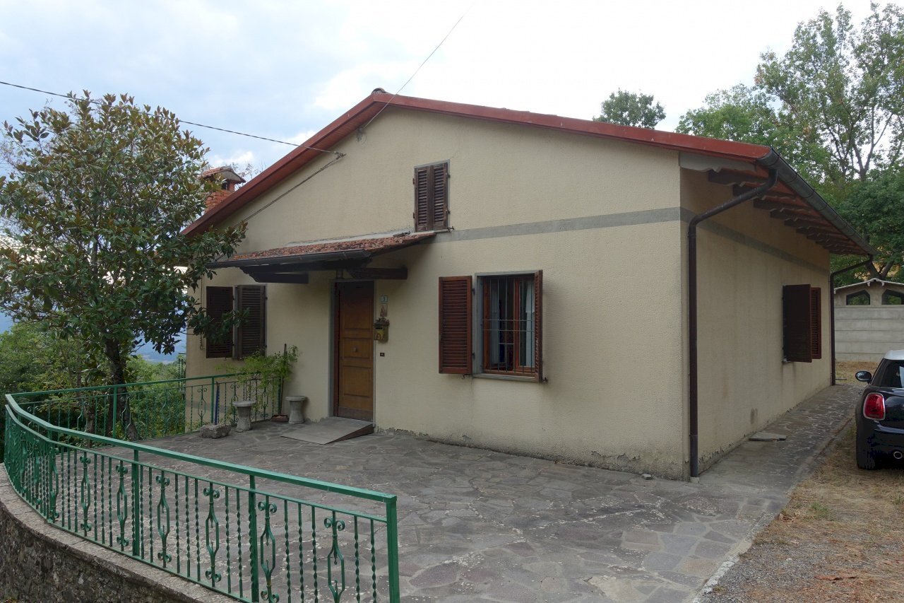 Foto 2 - Villa località Dama
 
3, Chiusi della Verna - photo 2