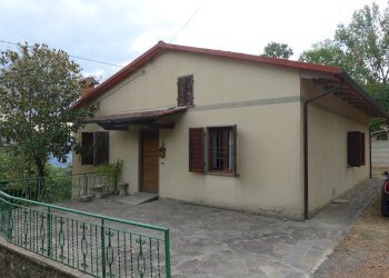 Foto 2 - Villa località Dama
 
3, Chiusi della Verna - foto 2