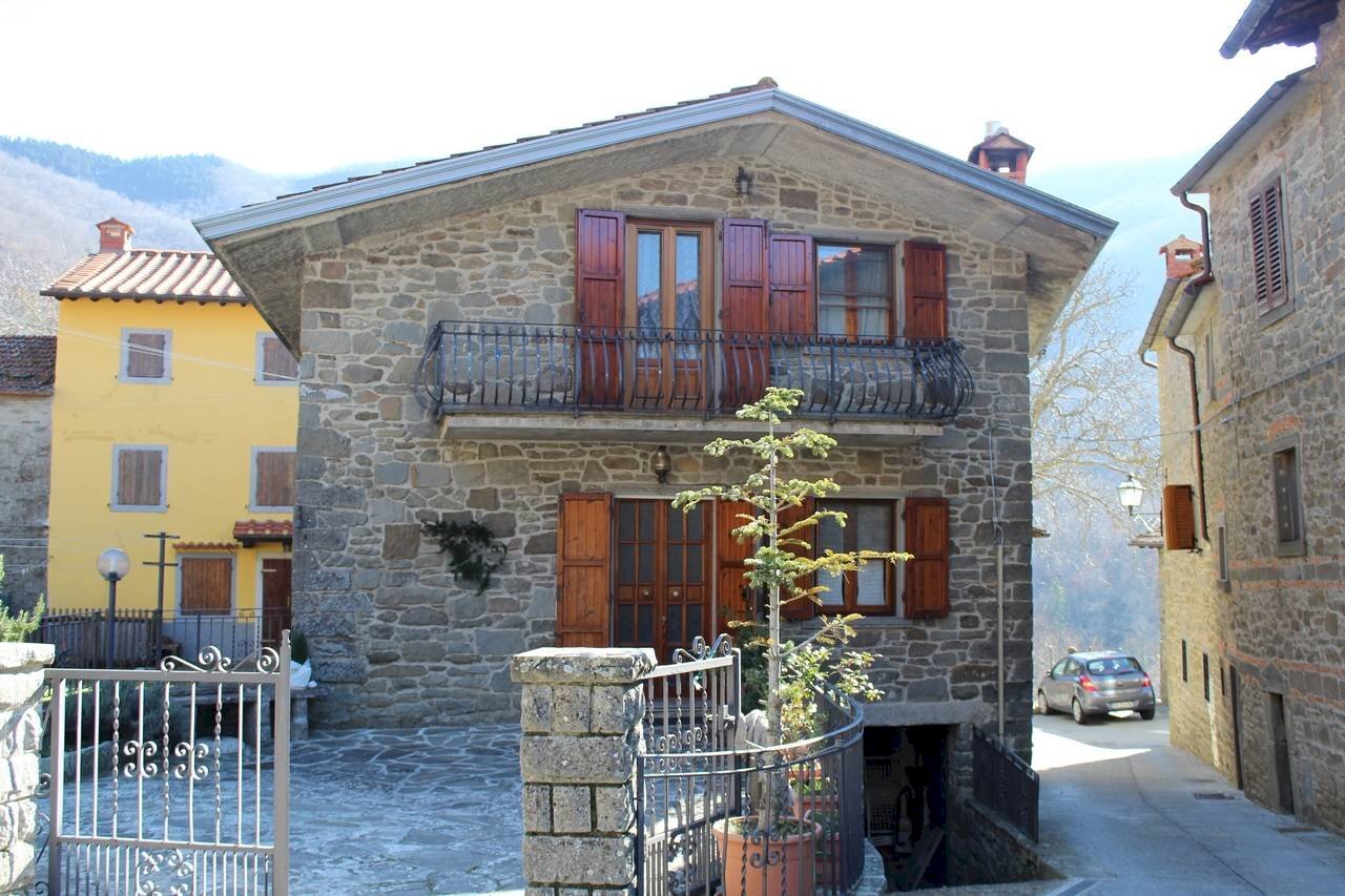 Foto 1 - Semi-detached house località Pian del Ponte
 
98, Bibbiena - photo 1