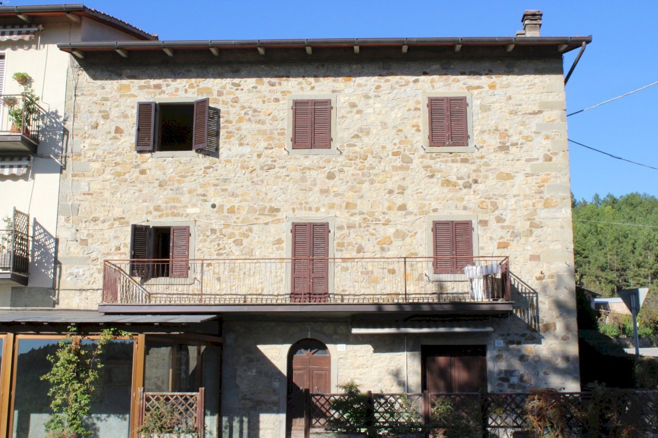 Foto 1 - Villa a Schiera loc. Bivio di Banzena
 
65, Bibbiena - foto 1