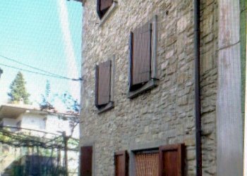 Foto 2 - Casa semi indipendente VIA BORGUCCIO
 
12, Castel Focognano - foto 2