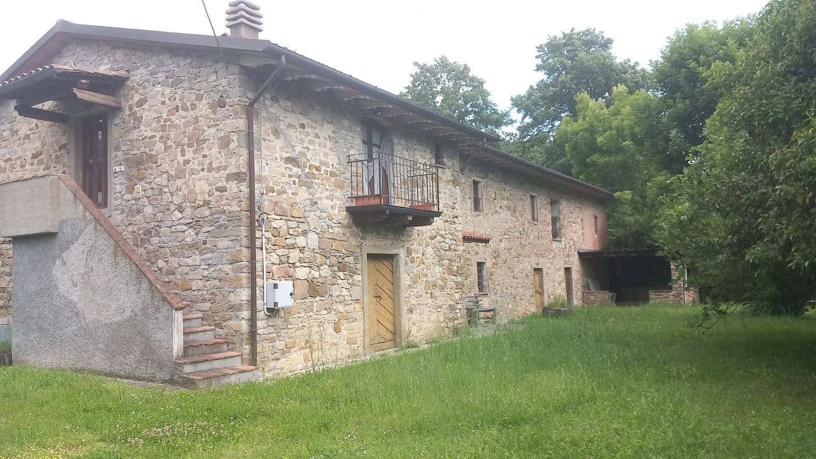 Foto 1 - Villa SP 208 della Verna
 
26, Bibbiena - photo 1