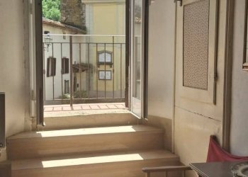 Foto 5 - Quadrilocale piazza San Pietro
 
54, Ortignano Raggiolo - foto 5