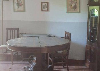 Foto 8 - Quadrilocale piazza San Pietro
 
54, Ortignano Raggiolo - foto 8