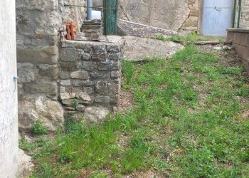 Foto 3 - Casa semi indipendente strada comunale di Marciano
 
3, Bibbiena - foto 3