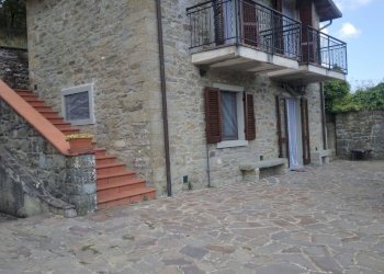 Foto 1 - Casa indipendente località Cetica Casorbe, 98, Castel San Niccolò - foto 1