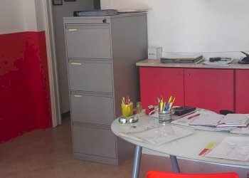 Foto 2 - Locale Commerciale VIA UMBRO CASENTINESE
 
69, Bibbiena - foto 2