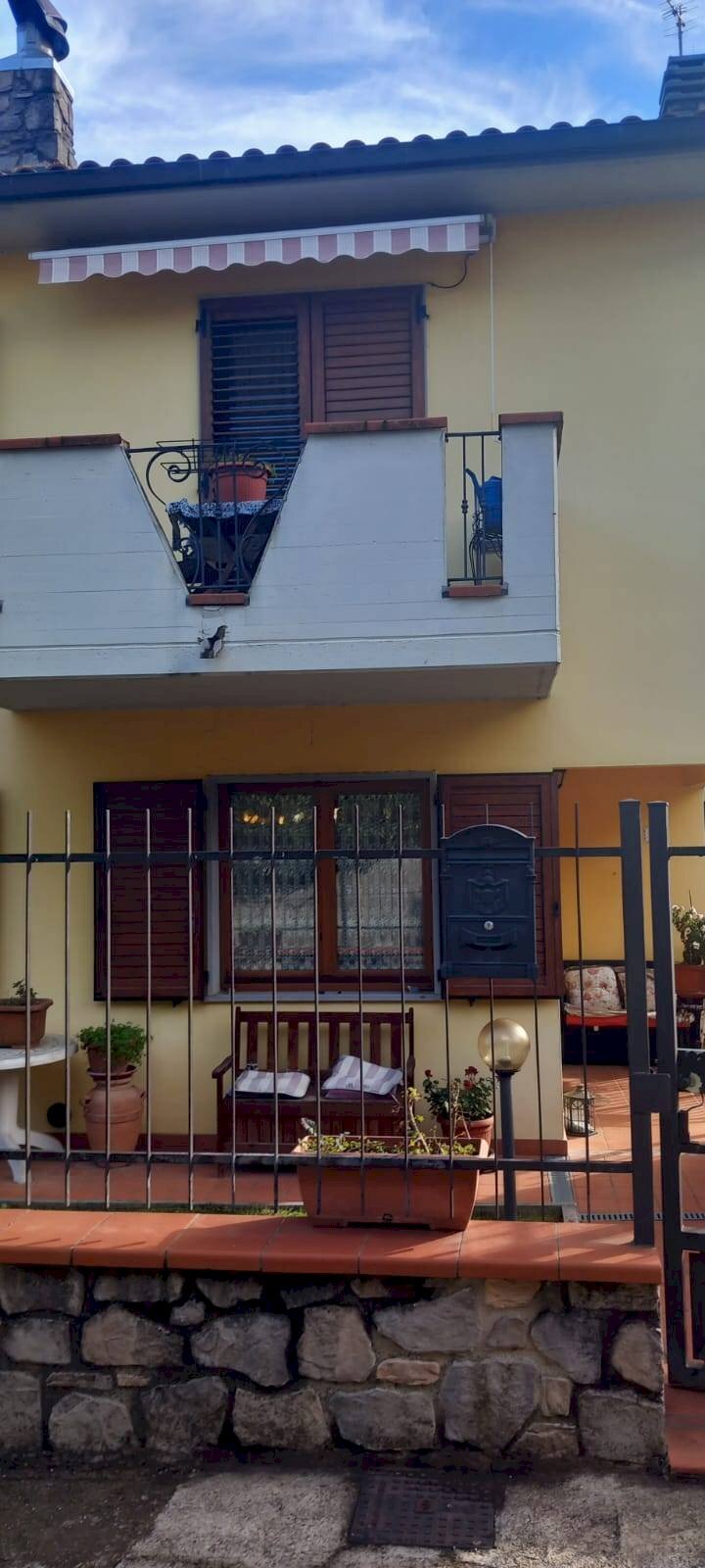 Foto 3 - Terraced Villa VIA FONTECAVALLI
 
22, Bibbiena - photo 3