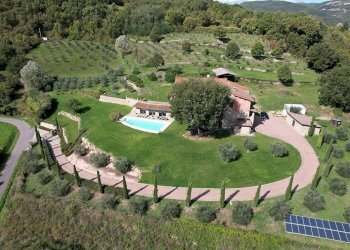 Foto 3 - Villa LOC TULLIANO
 
27, Castel Focognano - foto 3