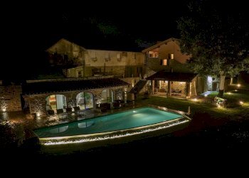 Foto 11 - Villa LOC TULLIANO
 
27, Castel Focognano - foto 11