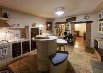 Foto 15 - Villa LOC TULLIANO
 
27, Castel Focognano - foto 15