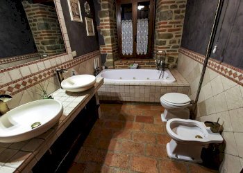 Foto 26 - Villa LOC TULLIANO
 
27, Castel Focognano - foto 26