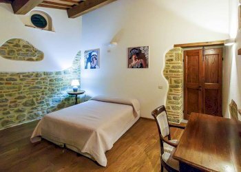 Foto 27 - Villa LOC TULLIANO
 
27, Castel Focognano - foto 27