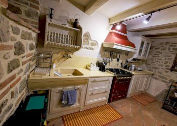 Foto 29 - Villa LOC TULLIANO
 
27, Castel Focognano - foto 29