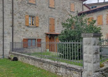 Foto 1 - Bilocale LOC COREZZO
 
52, Chiusi della Verna - foto 1