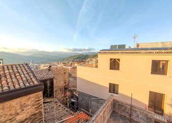 Foto 44 - Villa Piazza Enrico Cimbali
 
snc, Bronte - foto 44